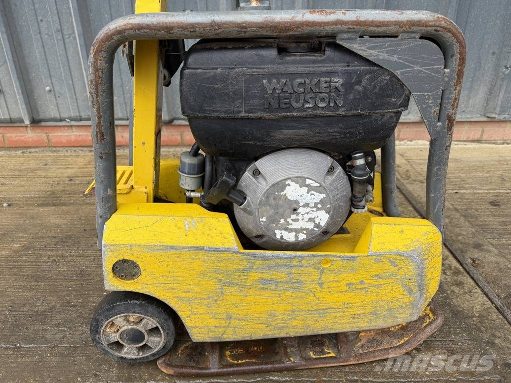 Wacker Neuson DPU 2540H Plate Compactor Vibrátorok