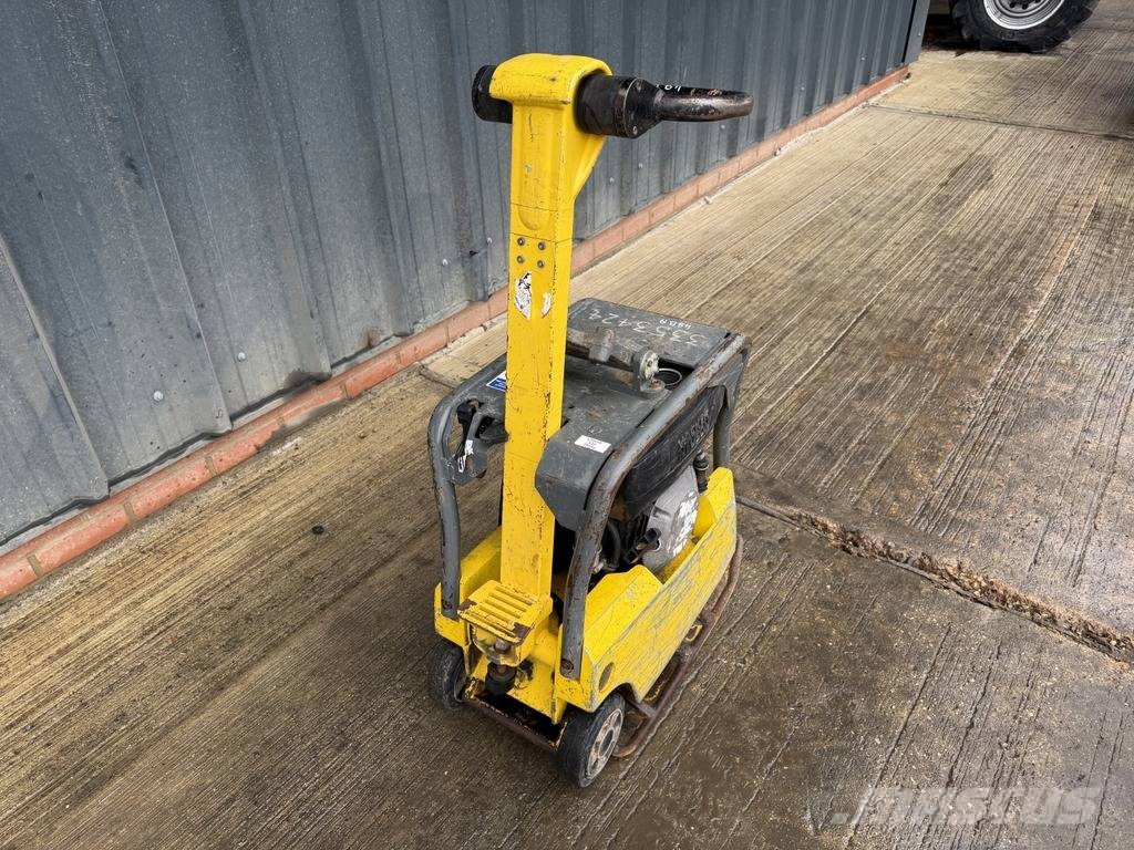 Wacker Neuson DPU 2540H Plate Compactor Vibrátorok