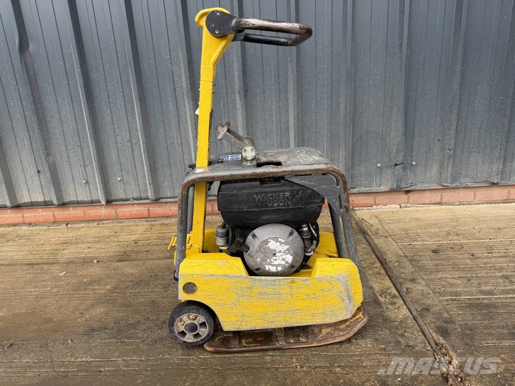Wacker Neuson DPU 2540H Plate Compactor Vibrátorok