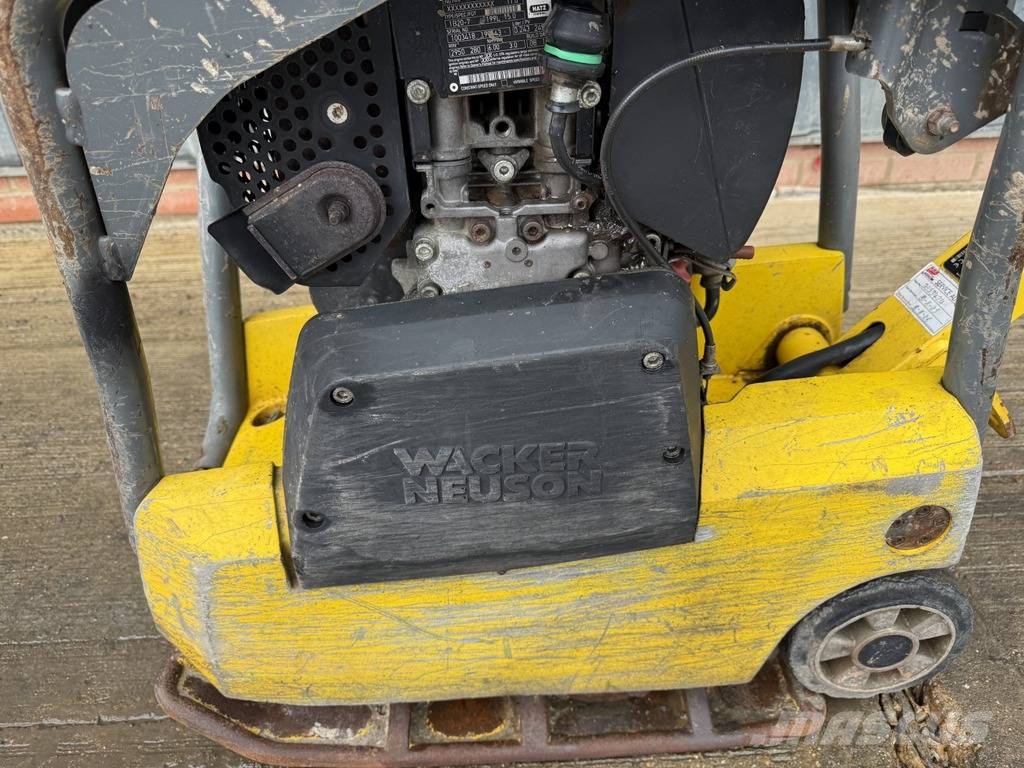 Wacker Neuson DPU 2540H Plate Compactor Vibrátorok