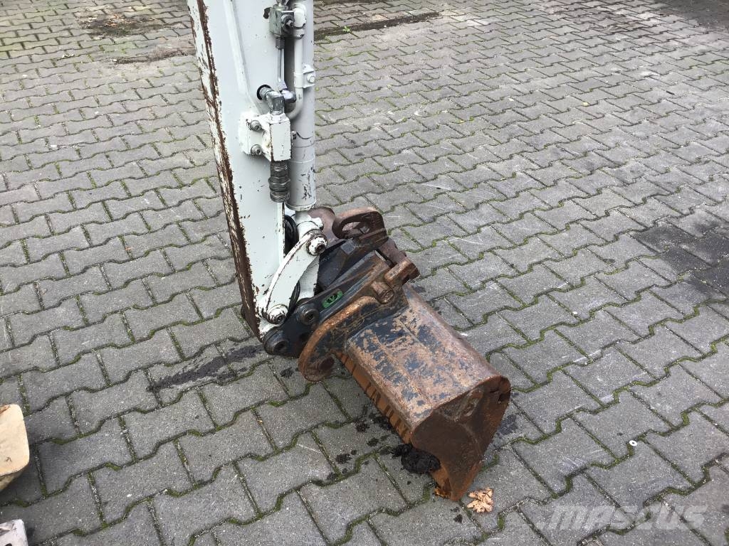 Takeuchi TB 210 Miniekskavaatorid < 7 t