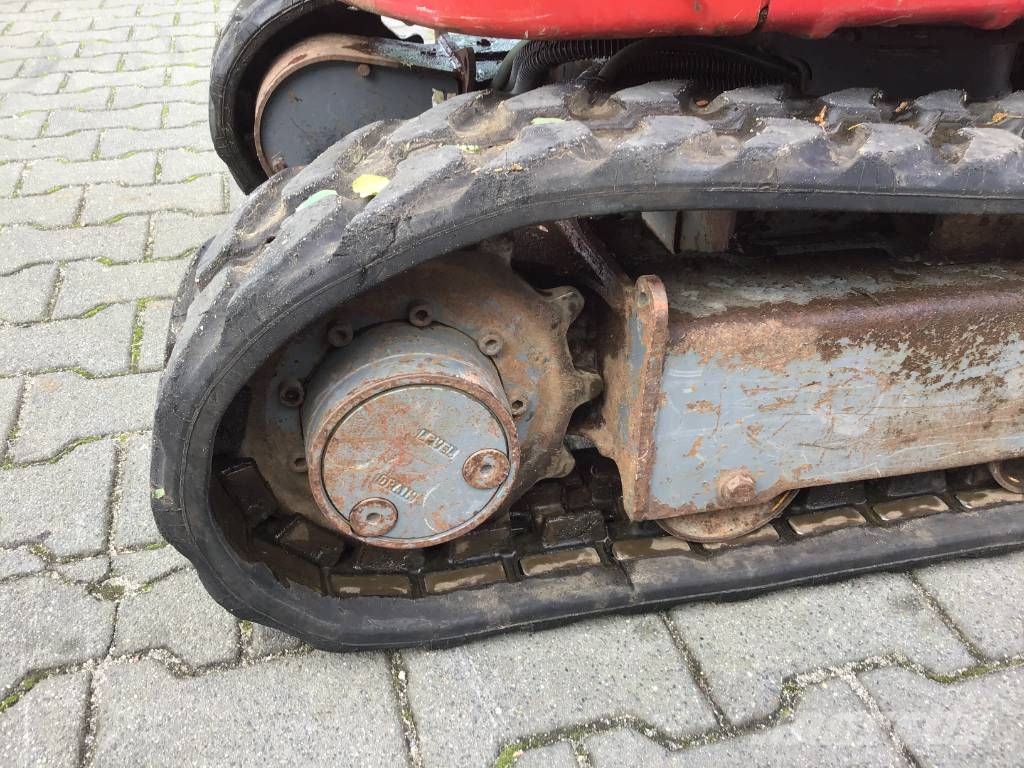 Takeuchi TB 210 Miniekskavaatorid < 7 t