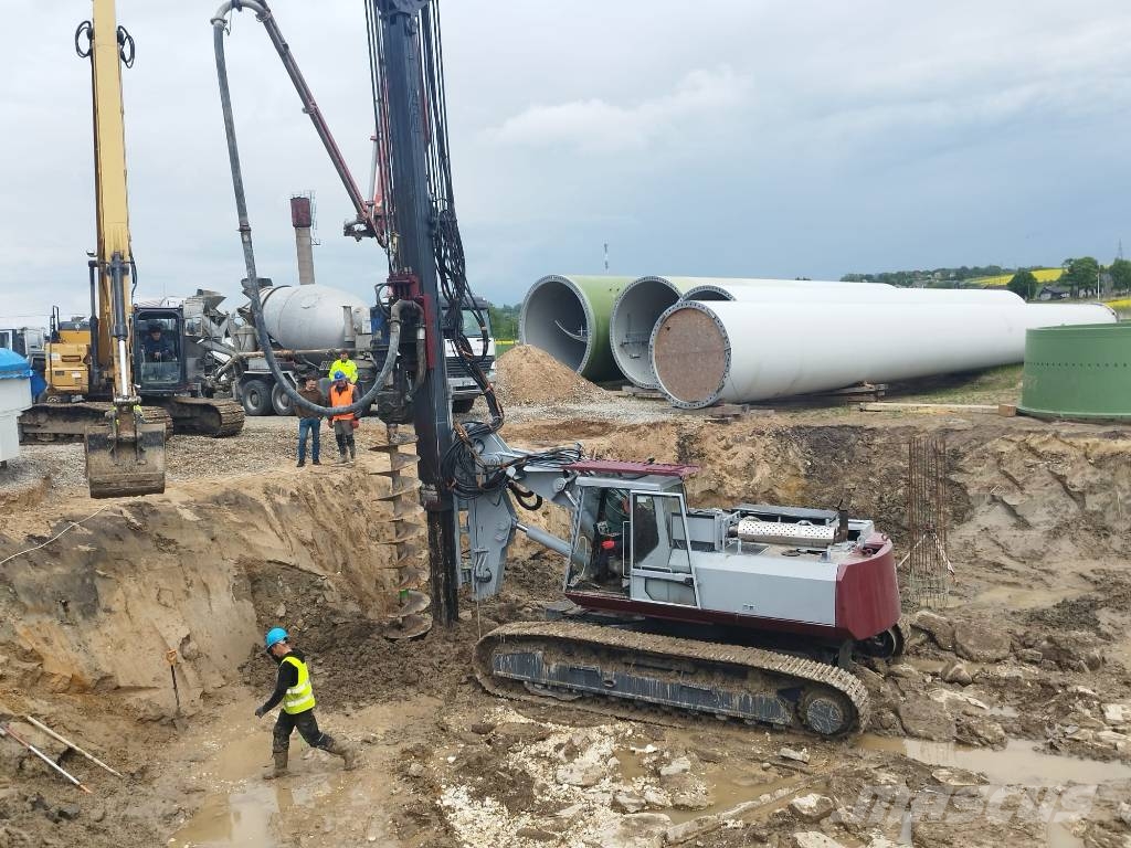 Sennebogen ZR 28 T Teške bušilice