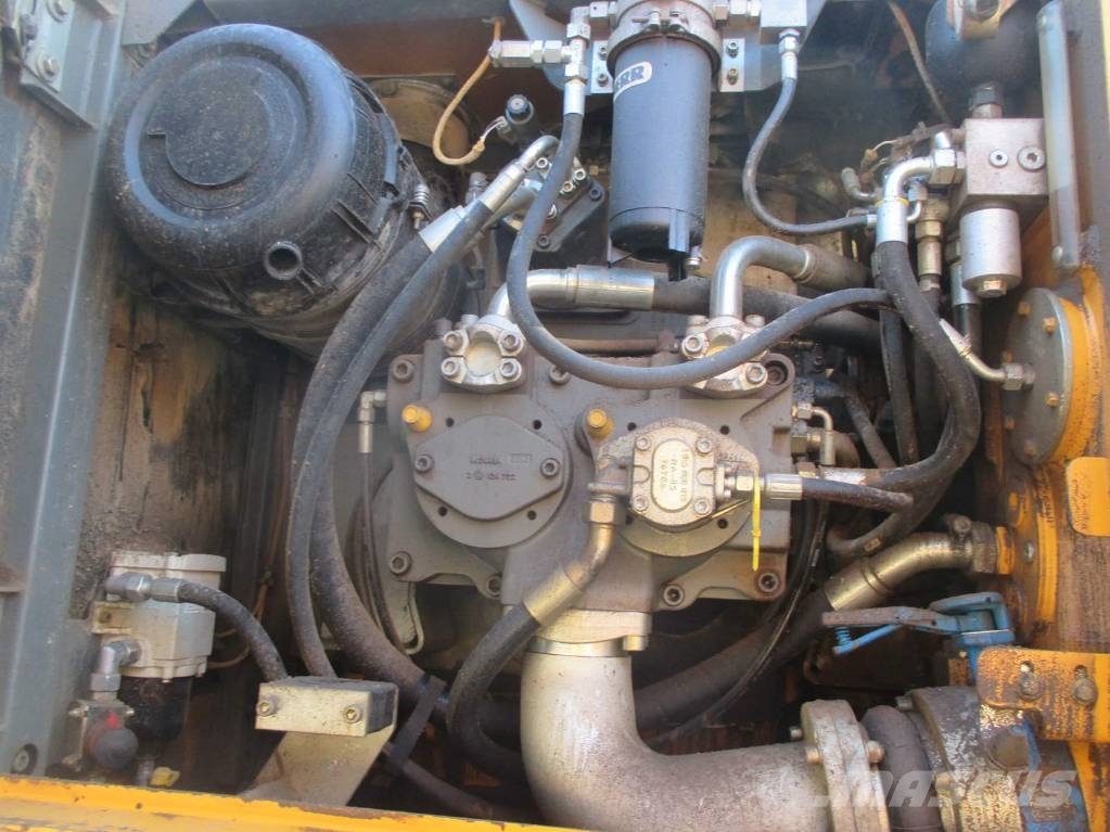 Liebherr R 946 LC Beltegraver