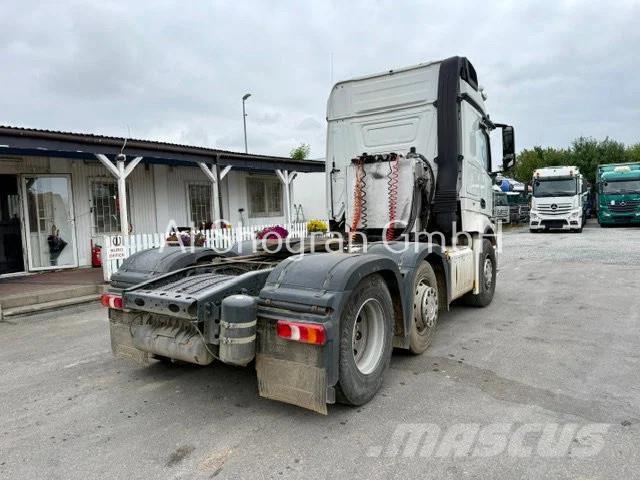 Mercedes-Benz Actros 2545 6x2/Kipphydraulik /Motorschaden !!! Τράκτορες