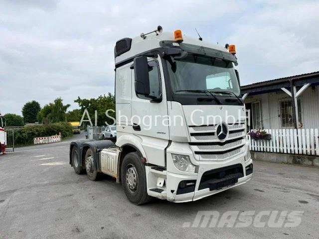 Mercedes-Benz Actros 2545 6x2/Kipphydraulik /Motorschaden !!! Τράκτορες