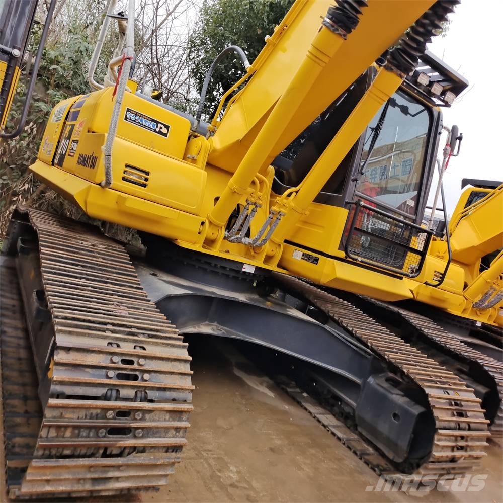 Komatsu PC 210-8 - Second Hand Excavator for Sale Pásové rýpadlá