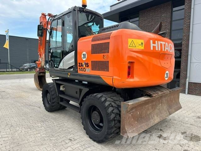 Hitachi ZX 140 W-5 Gravemaskiner på hjul