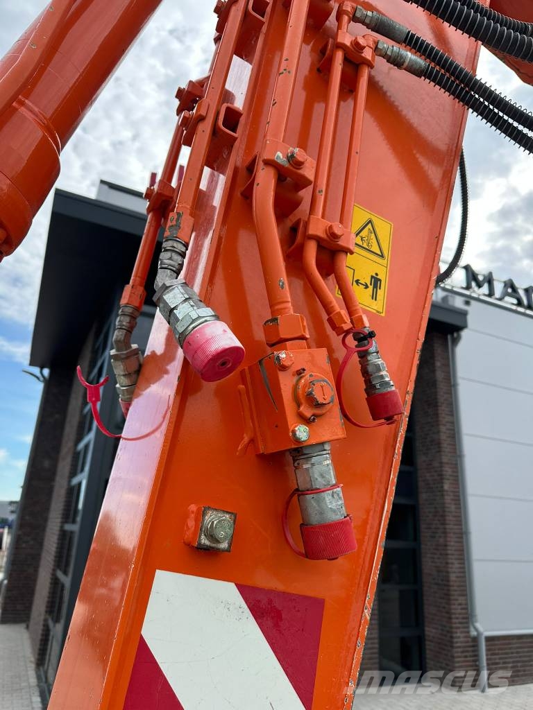 Hitachi ZX 140 W-5 Gravemaskiner på hjul