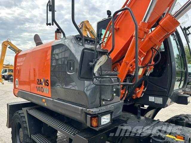 Hitachi ZX 140 W-5 Gravemaskiner på hjul