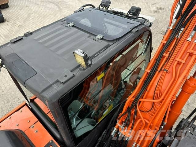 Hitachi ZX 140 W-5 Gravemaskiner på hjul