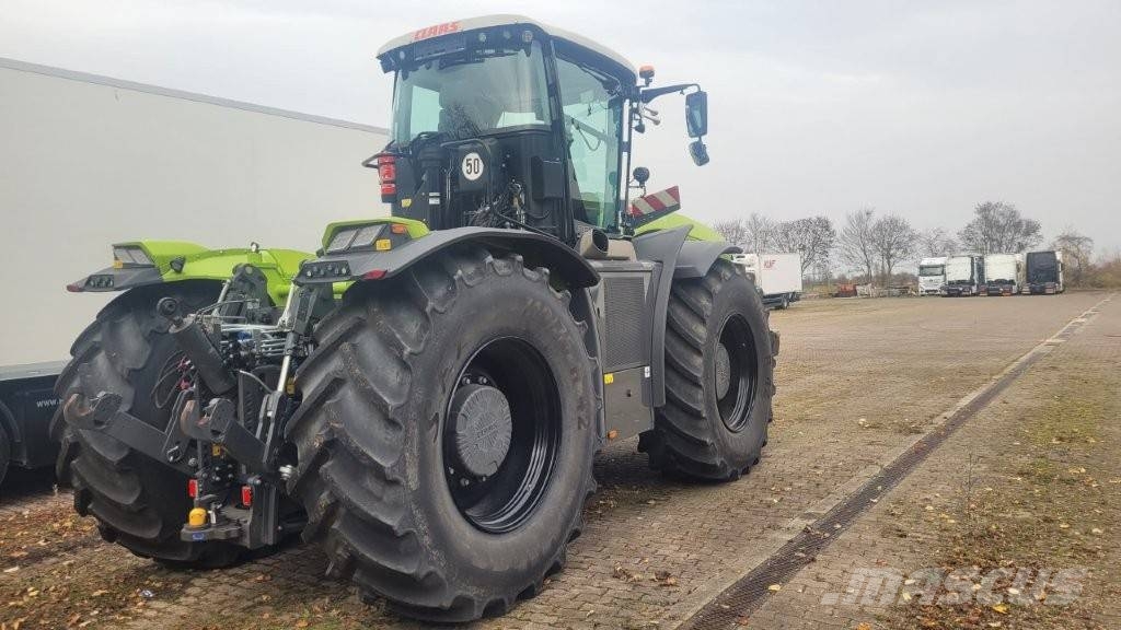 CLAAS XERION 5000 TRAC VC- Stage V 트랙터