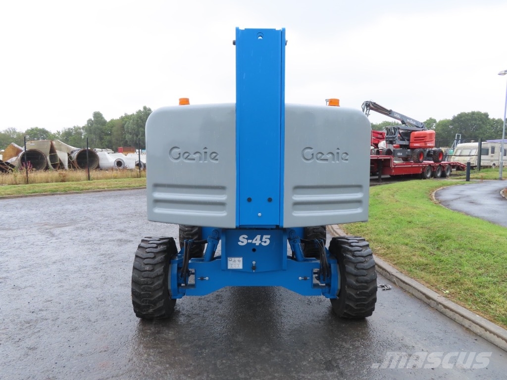 Genie S 45 Teleskopiniai keltuvai
