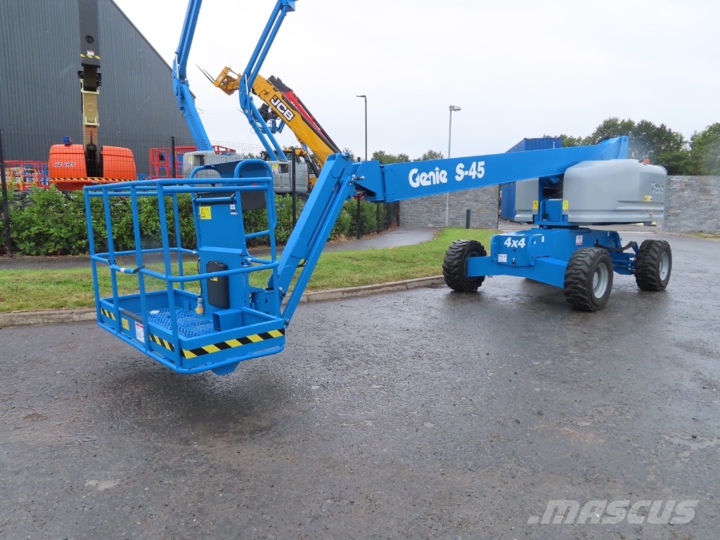 Genie S 45 Teleskopiniai keltuvai