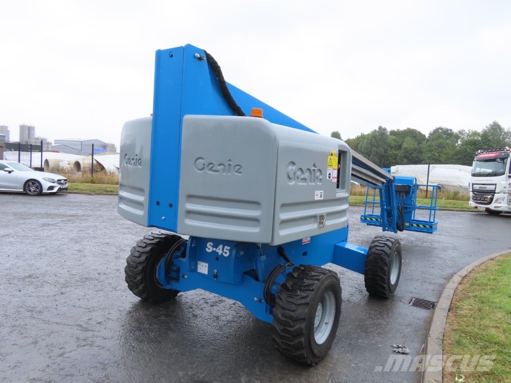 Genie S 45 Teleskopiniai keltuvai