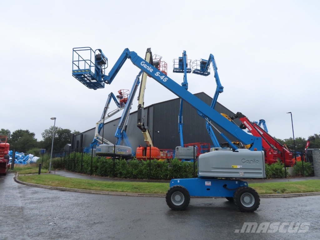 Genie S 45 Teleskopiniai keltuvai