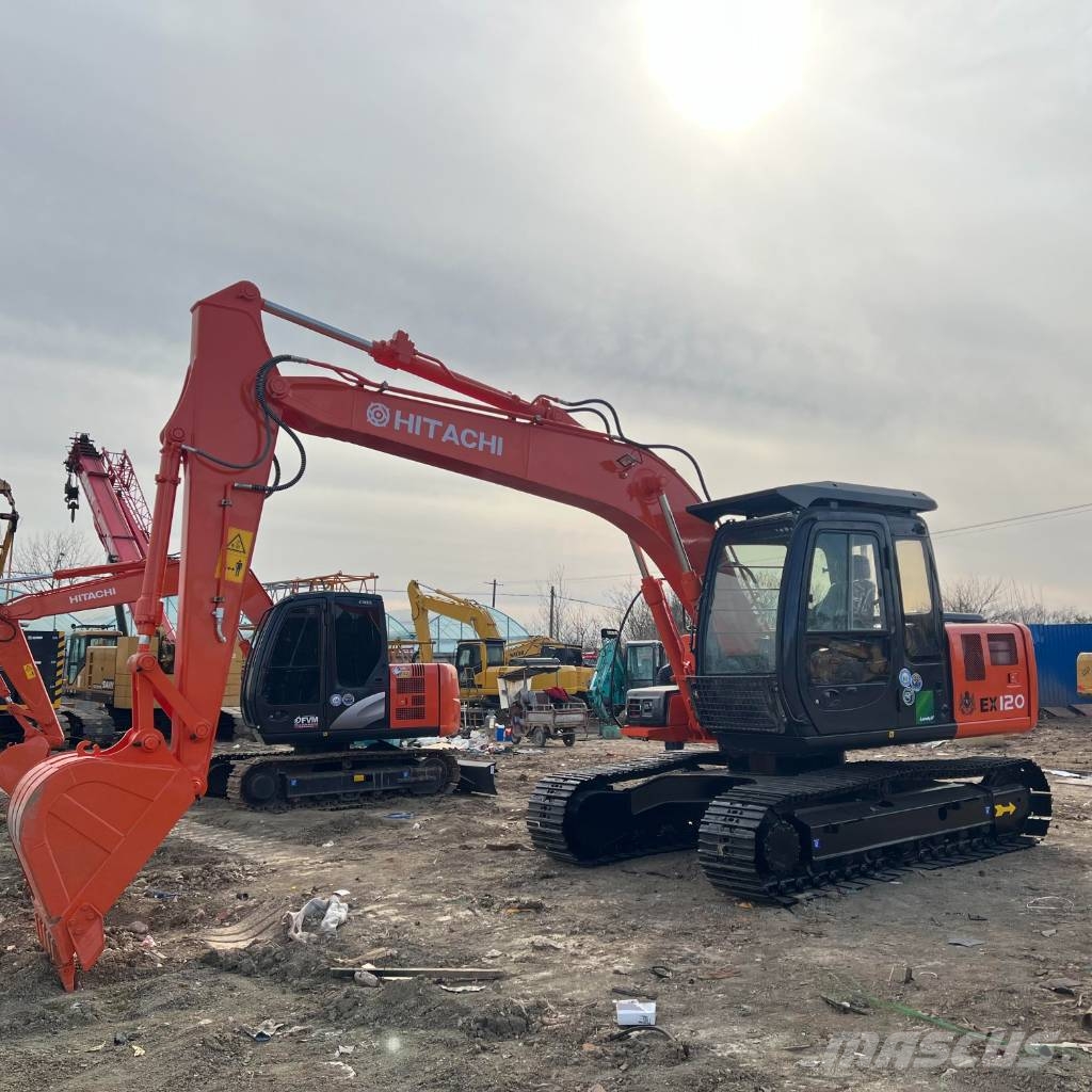Hitachi EX 120 Гусеничні екскаватори