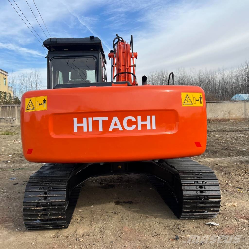 Hitachi EX 120 Гусеничні екскаватори