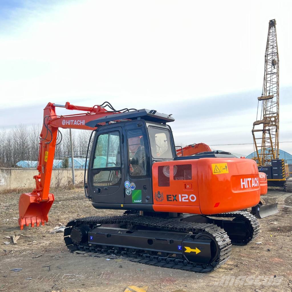 Hitachi EX 120 Гусеничні екскаватори