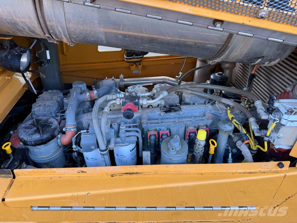 Liebherr Liebherr PR 746 LGP//BJ. 2019 /6950H/Ripper Ventil Buldožerji goseničarji
