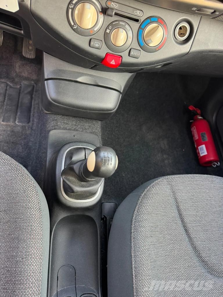 Nissan Micra **AIRCO-74000km-5DOORS** Cars