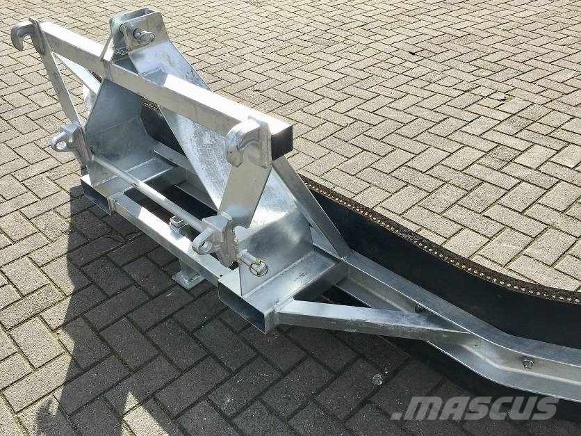  S&H modderschuif vast euro 3punt en lepel aanbouw Ostale mašine i oprema za stoku