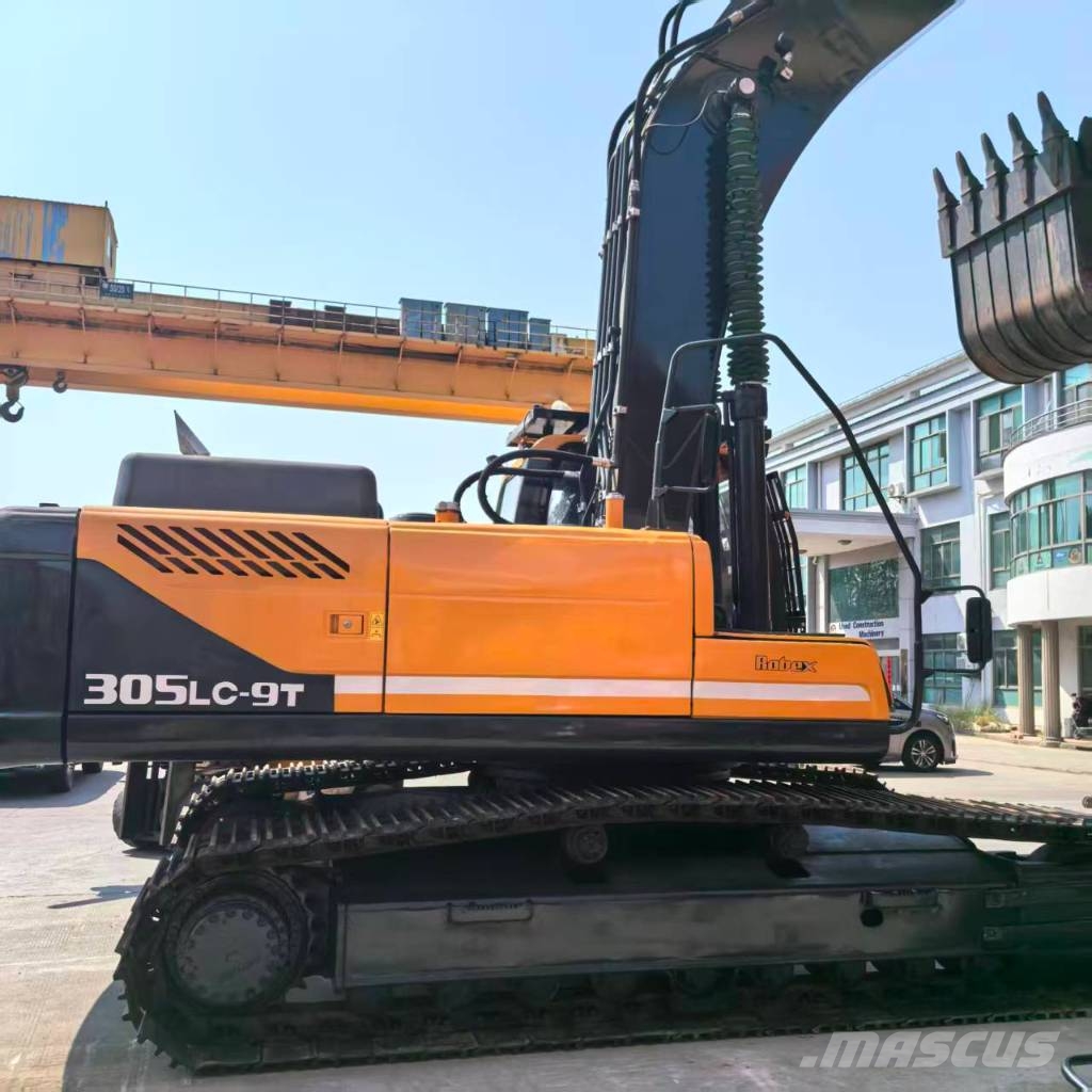 Hyundai Robex 305 LC-9 T Raupenbagger