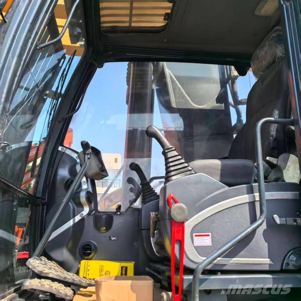 Hyundai Robex 305 LC-9 T Raupenbagger