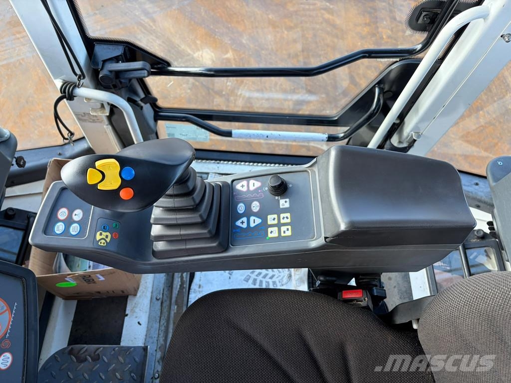 Hamm DV70i + Bomag splitter Rodillos de doble tambor