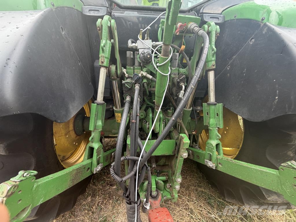 John Deere 6100M Traktori
