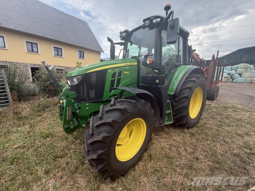 John Deere 6100M Tractoren