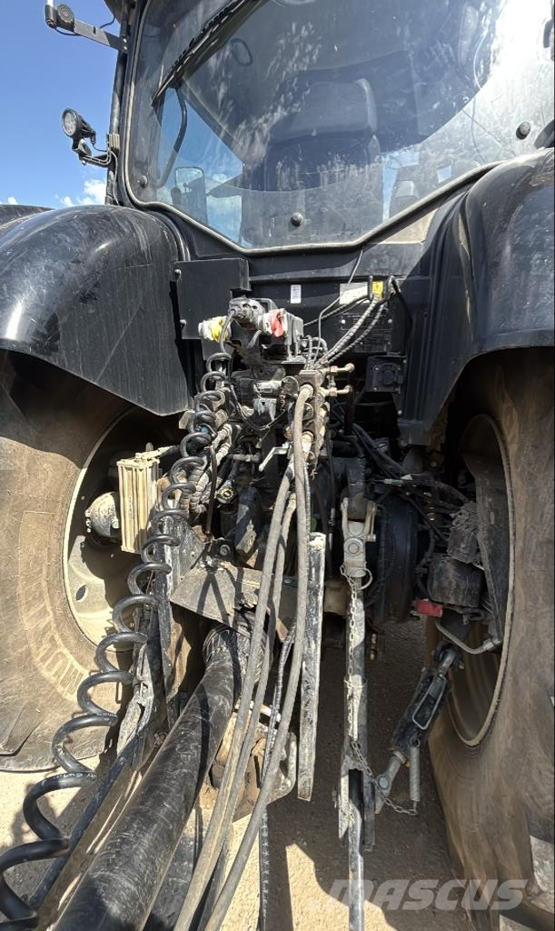 New Holland T7.210 トラクター