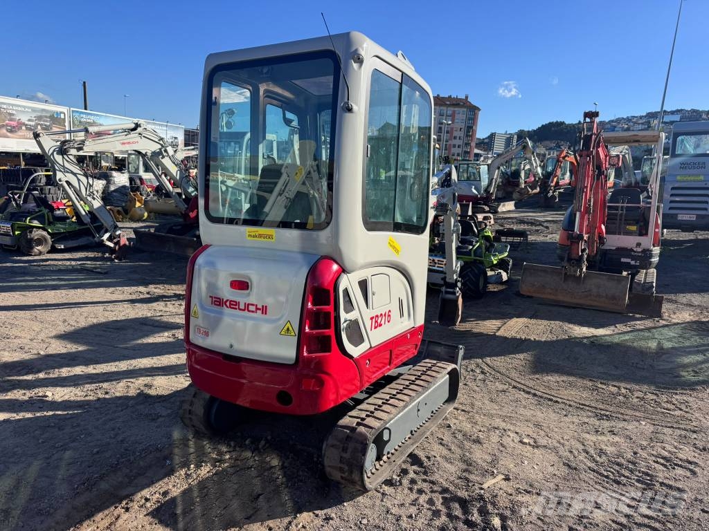 Takeuchi TB 216 حفارات صغيرة أقل من 7 طن (حفارات صغيرة)