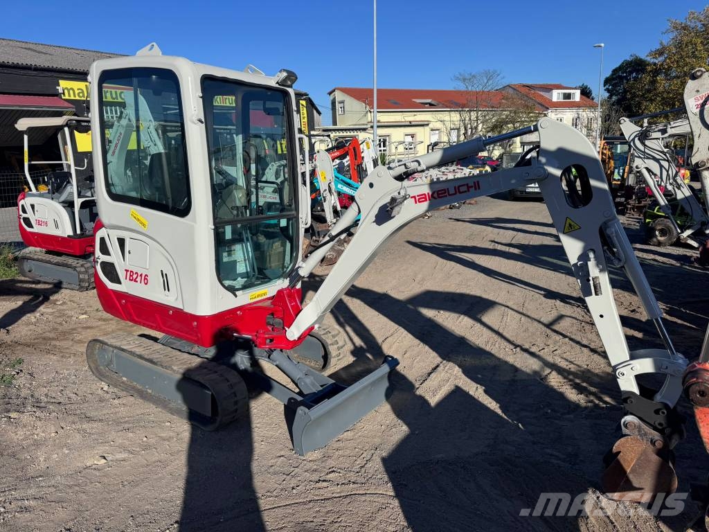 Takeuchi TB 216 حفارات صغيرة أقل من 7 طن (حفارات صغيرة)
