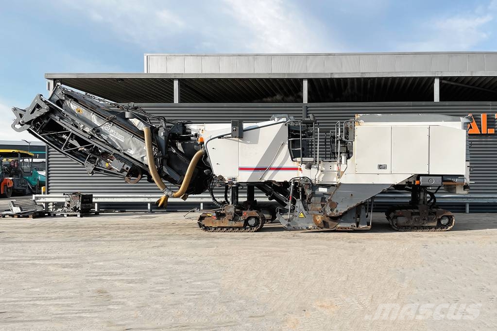Wirtgen W 210 Asfalta dzesēšanas iekārtas