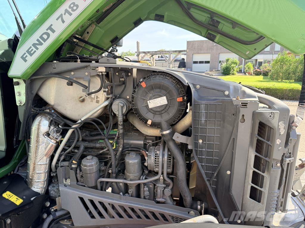 Fendt 718 Vario S4 PowerPlus Tractores