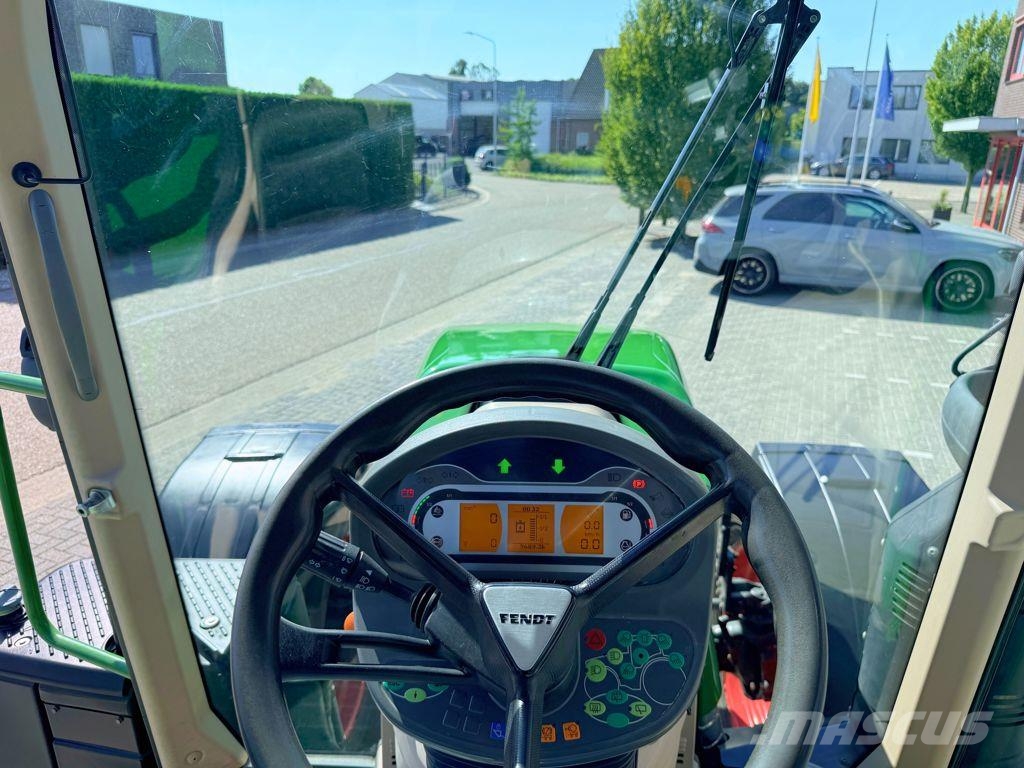 Fendt 718 Vario S4 PowerPlus Tractores