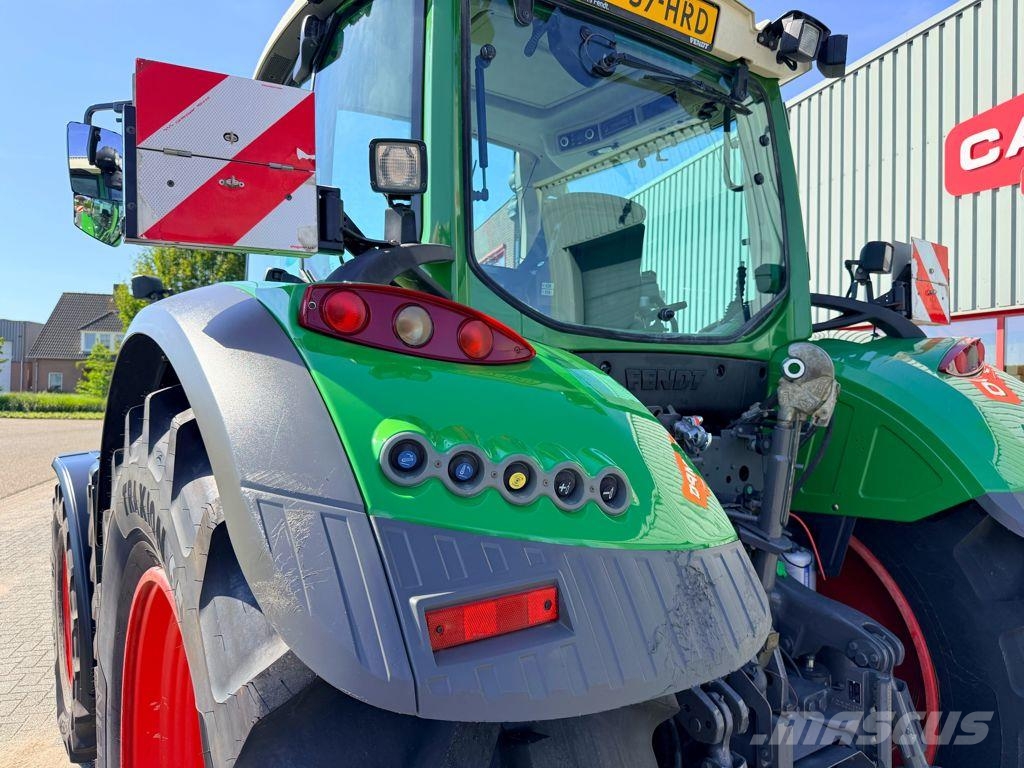 Fendt 718 Vario S4 PowerPlus Tractores
