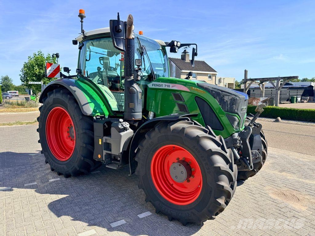 Fendt 718 Vario S4 PowerPlus Tractores