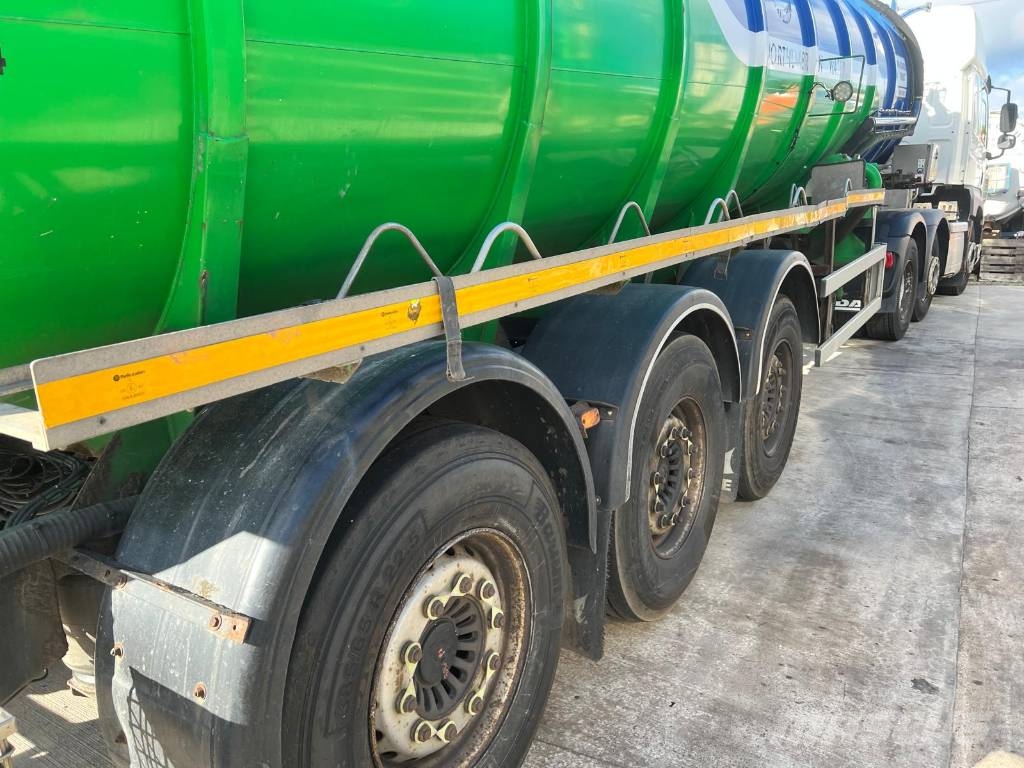 Whale 316 Stainless Steel Vac Tanker with DAF CF 460 Tra Remorque citerne