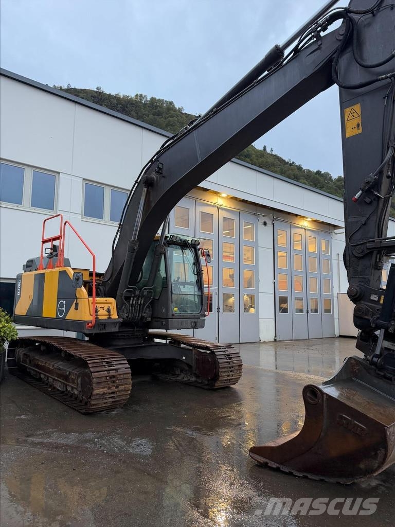 Volvo EC220EL Beltegraver