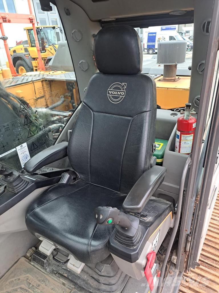 Volvo EC220EL Beltegraver