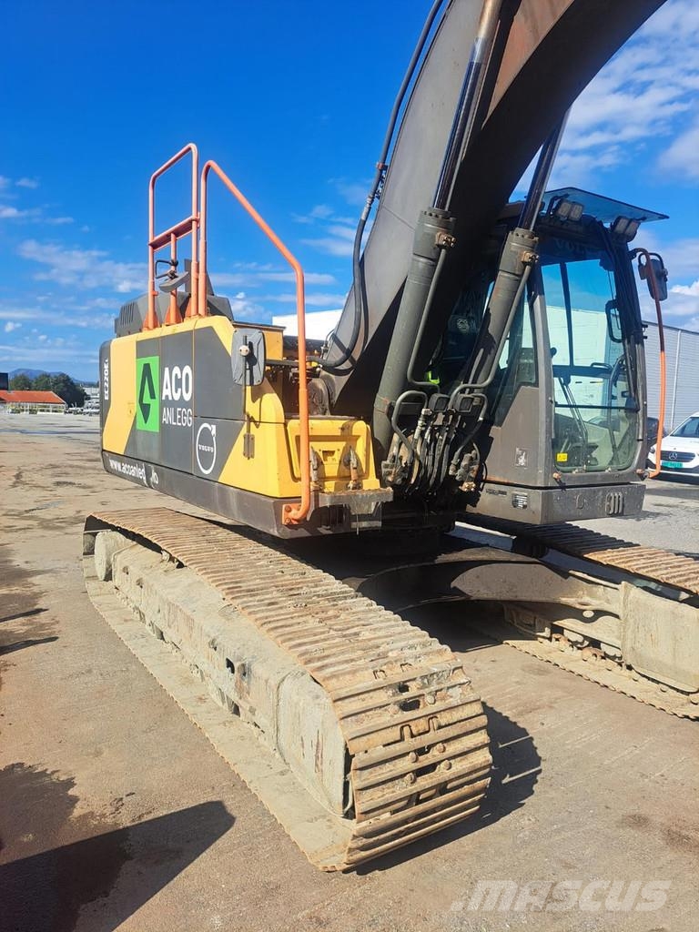 Volvo EC220EL Beltegraver