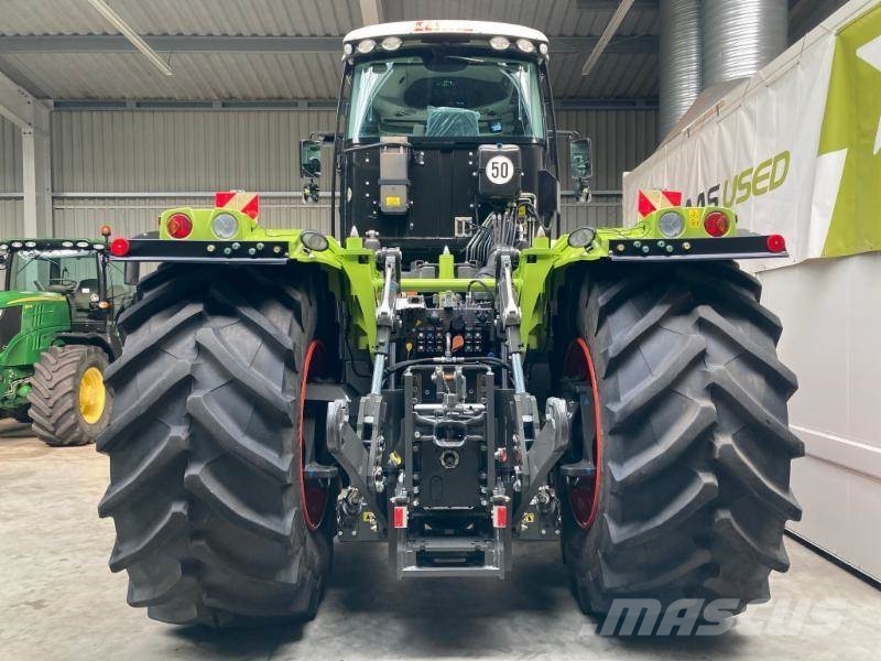 CLAAS XERION 5000 TRAC 트랙터