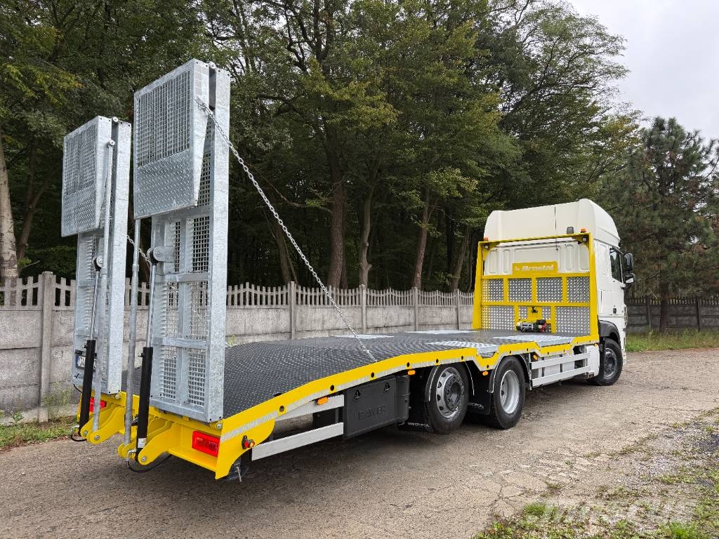 DAF XF 106.480 Kamioni sa ravan platformom / vitlom