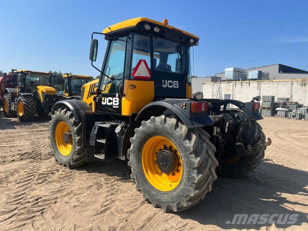 JCB Fastrac 3230 XTRA Traktorid