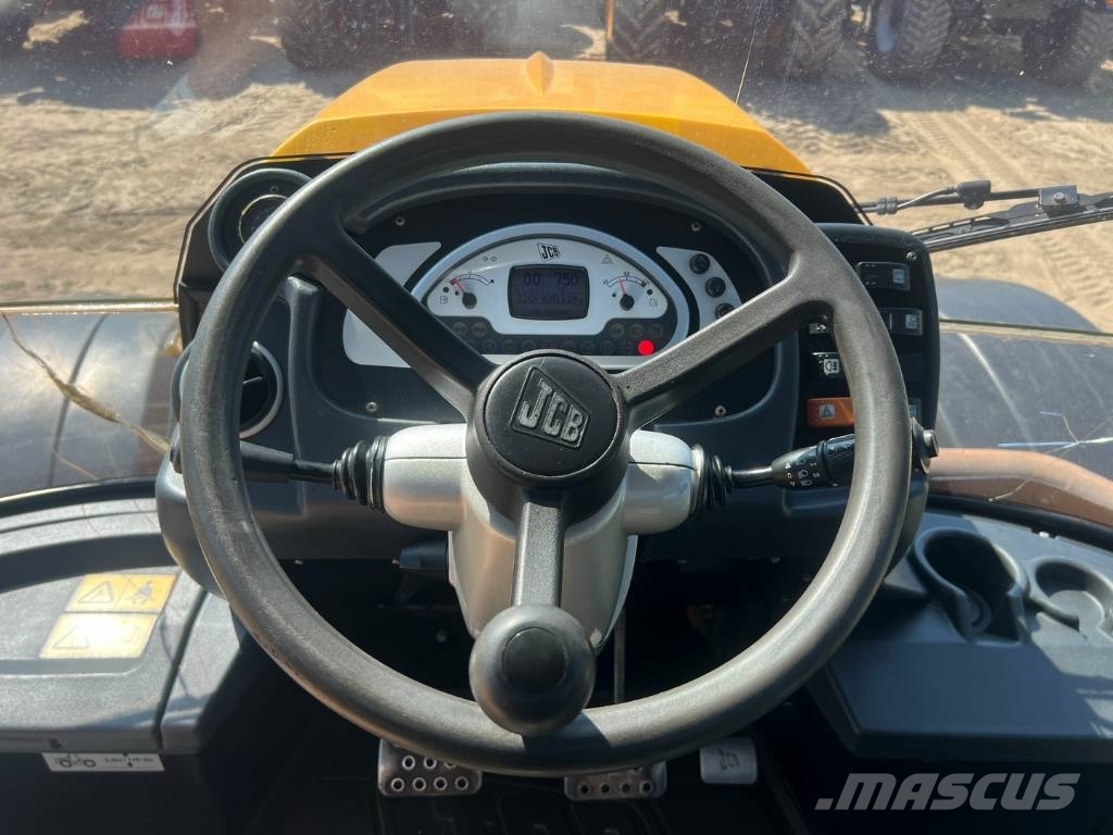 JCB Fastrac 3230 XTRA Traktorid