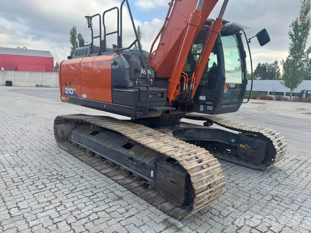 Hitachi ZX 210 LC-6 Гусеничные экскаваторы