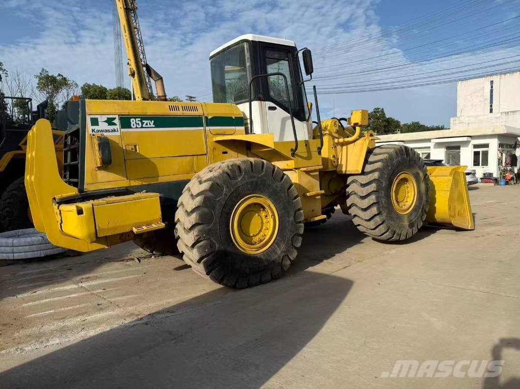 Kawasaki 85 Z A Iekrāvēji uz riteņiem