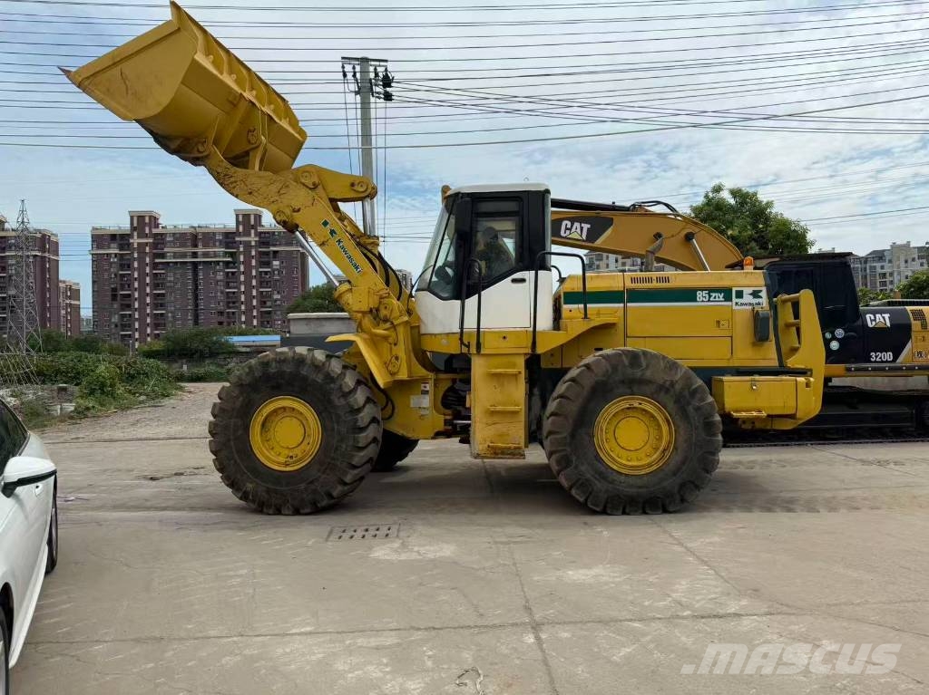 Kawasaki 85 Z A Iekrāvēji uz riteņiem